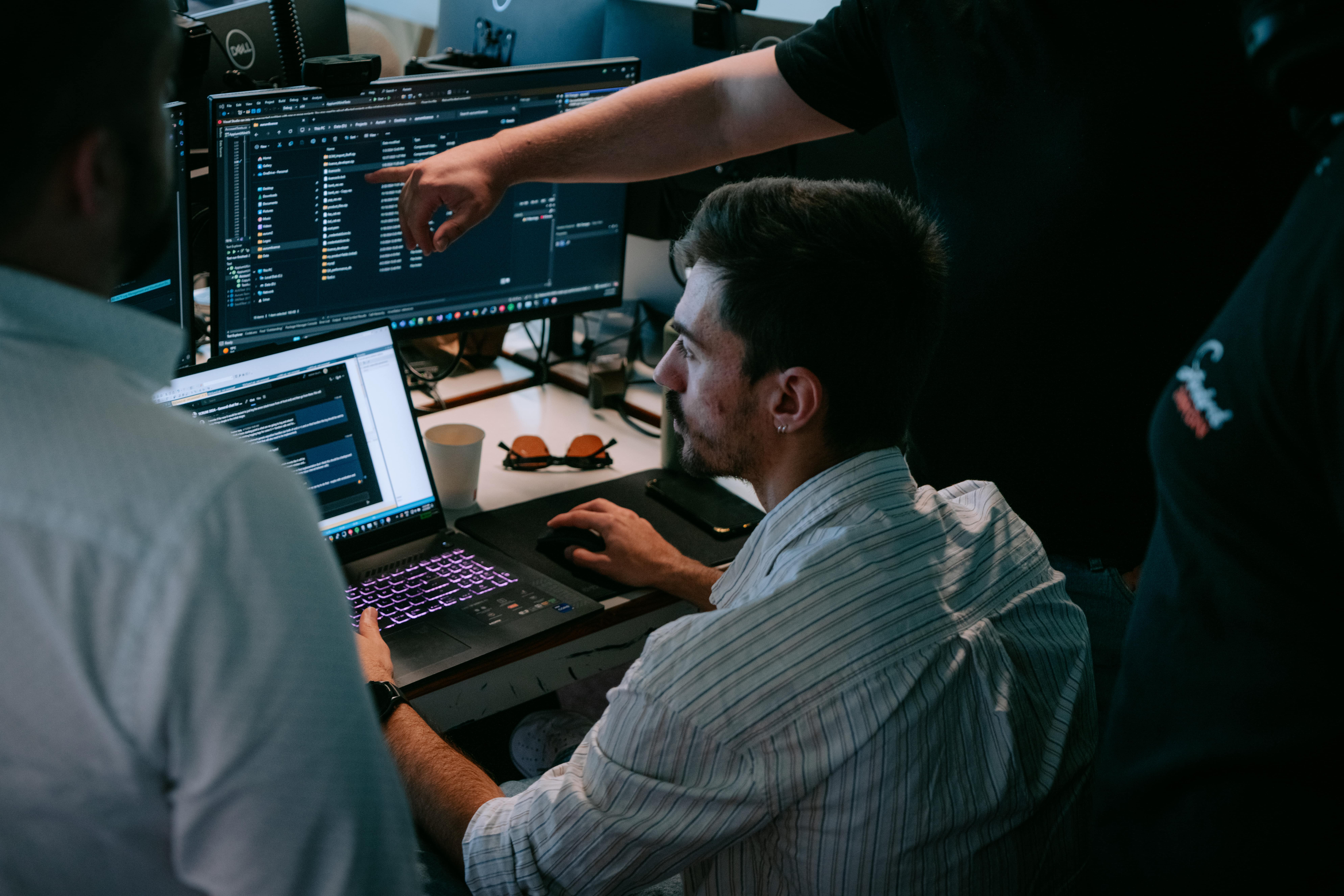 We are your extended team, making your vision come true, covering from product-market fit to software development. 